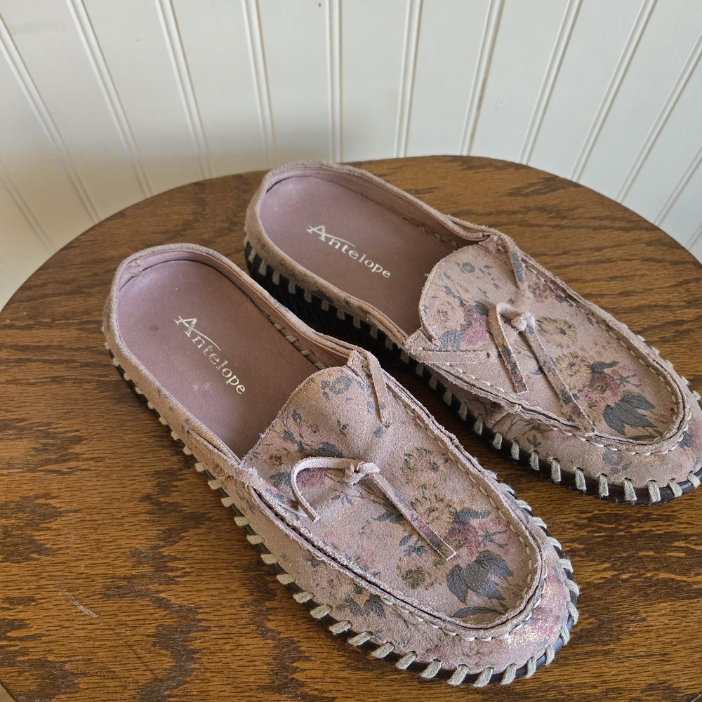 Antelope Dusty Pink Floral Suede Moccasin Mule Slip-Ons - Picture 10 of 10